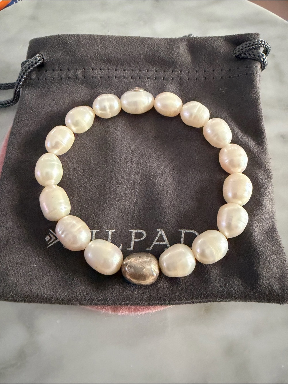 Silpada Cream Pearl Stretch Bracelet with sterling Accent Bead
